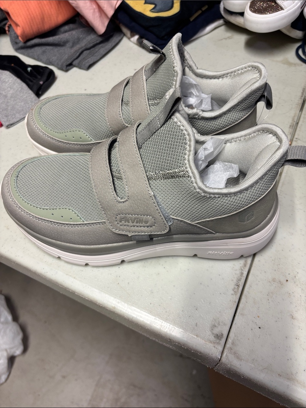 NWOB Fitville Women’s EASY ON Sneakers